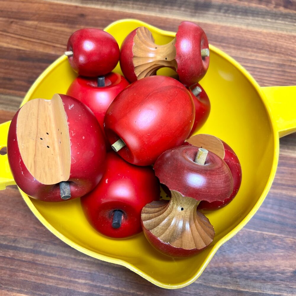 Assorted Wood Apples & Apple Pieces